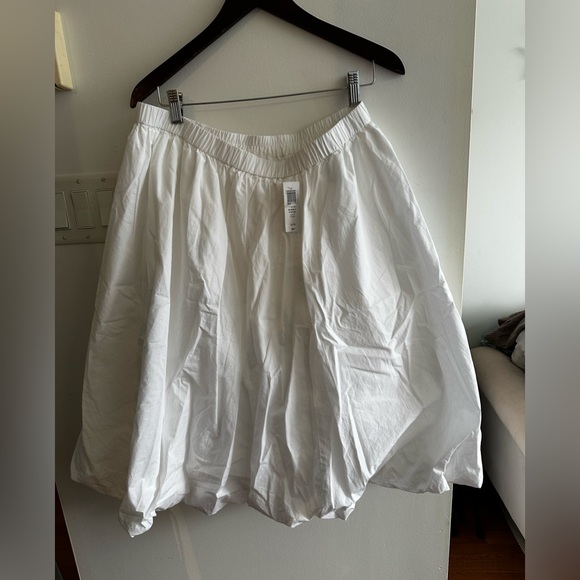 NWT Aritzia Sunday Best Bubbly Poplin Skirt - Picture 3 of 6